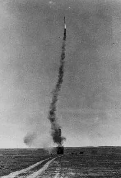 1935년 3월 28일 고다드의 A-5로켓이 성공적으로 초음속에 도달했다. 새로운 가이던스시스템을 이용한 이 로켓의 고도는 1.46 km였다. 