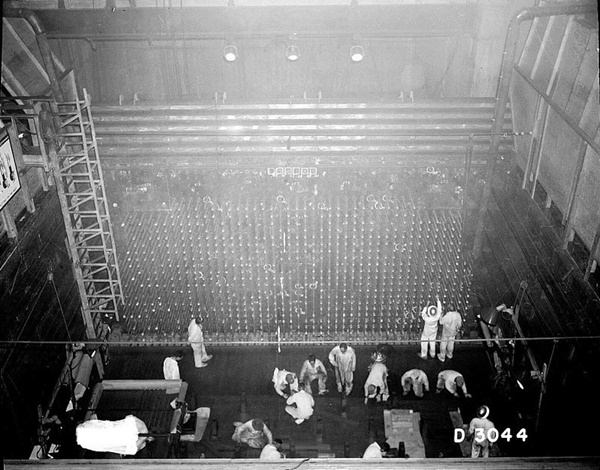 1944년 핸포드에 건설중인 최초의 원자탄 코어재료 양산설비인 B원자로. 사진=위키피디아