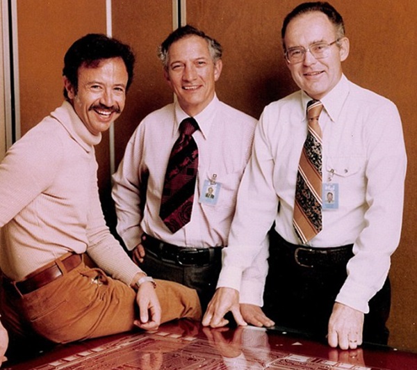 3인의 인텔 창업자. 왼쪽부터 앤디 그로브, 밥노이스, 고든 무어. 사진=인텔 