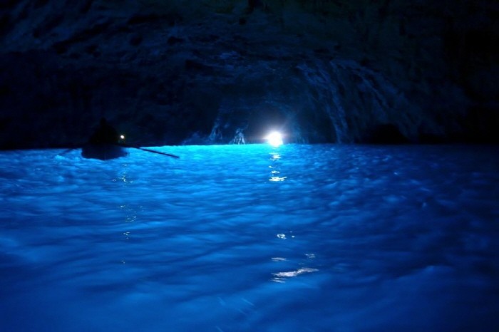 푸른 동굴 내부