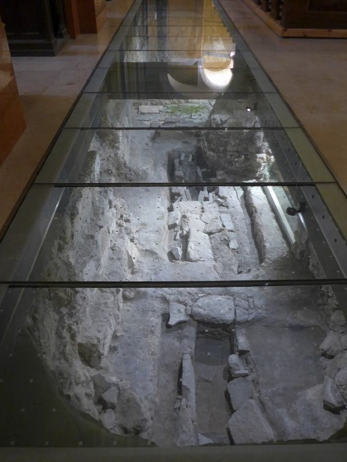 벨바로시성당 지하 로마시대 난방시스템