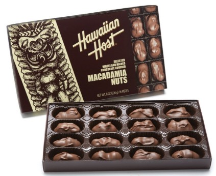 빙그레는 또 미국 하와이 지역 1위 초콜릿 ‘하와이안 호스트’ 시즌 패키지를 국내에 선보였다. 사진=빙그레 제공