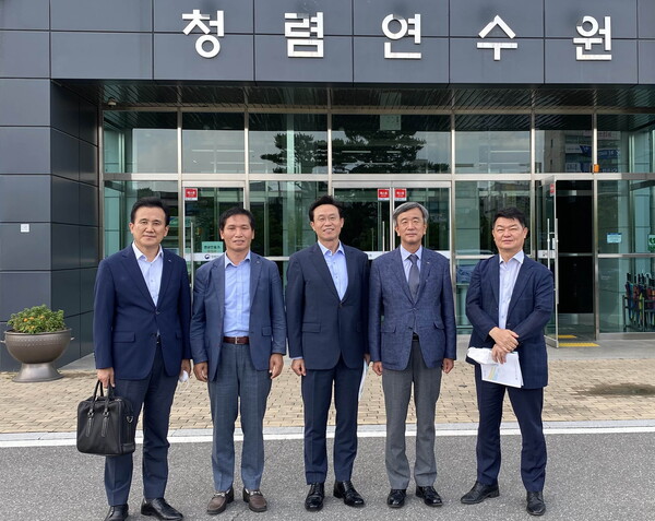 청렴 리더십 수강을 위해 청렴연수원을 방문한 한국마사회 임원진