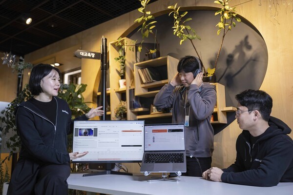 SKT, MWC25서 AI 스타트업의 기술 홍보 지원 - 뉴스 썸네일 이미지