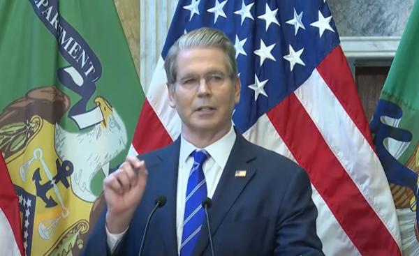 스콧 베선트 미국 재무장관이 기자 간담회를 하고 있는 모습. 출처=YTN 캡